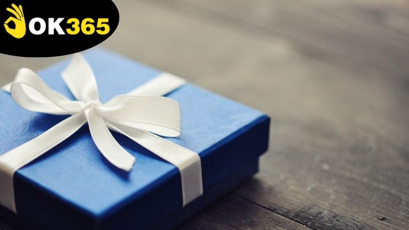 Cloi-ich-hap-dan-toi-tu-viec-tang-thuong-sinh-nhat-ok365